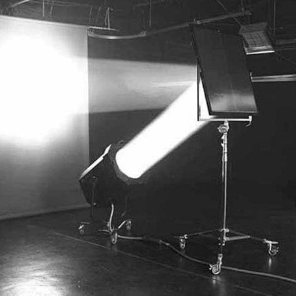 Matthews Studio Equipment 42 x 42 Mirror Reflector with Yoke Brake